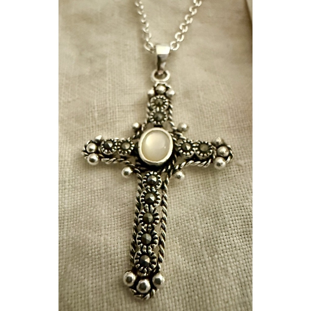 NEW Silver Plated REAL Swarovski Marcasite Cross Pendant & Necklace C W